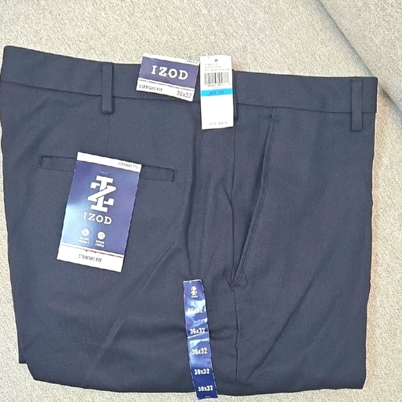 IZOD Dark Blue Trousers Straight Fit 36x32 Pet/Smoke Free - Picture 2 of 7